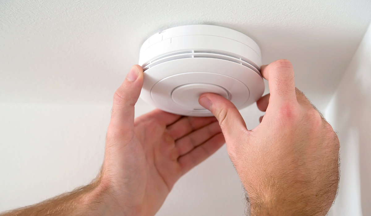 first alert carbon monoxide alarm beeping 5 times